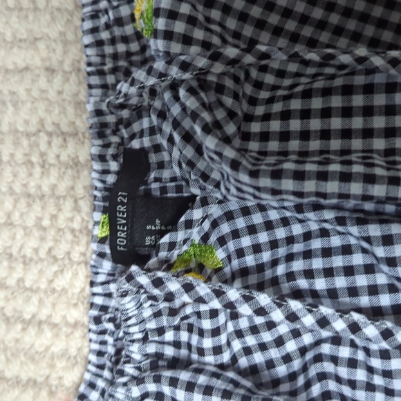 Off shoulder top - Picture 2 of 3